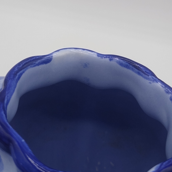 Vintage Portugal Alcobaca Style Hand Painted Floral Rose Vase Signed, 4.25" Tall - Picture 6 of 9